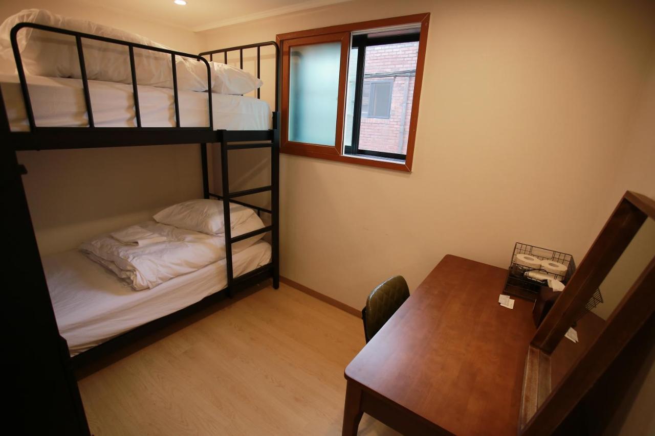 Ultari Hostel Jongno Seoul Exterior photo