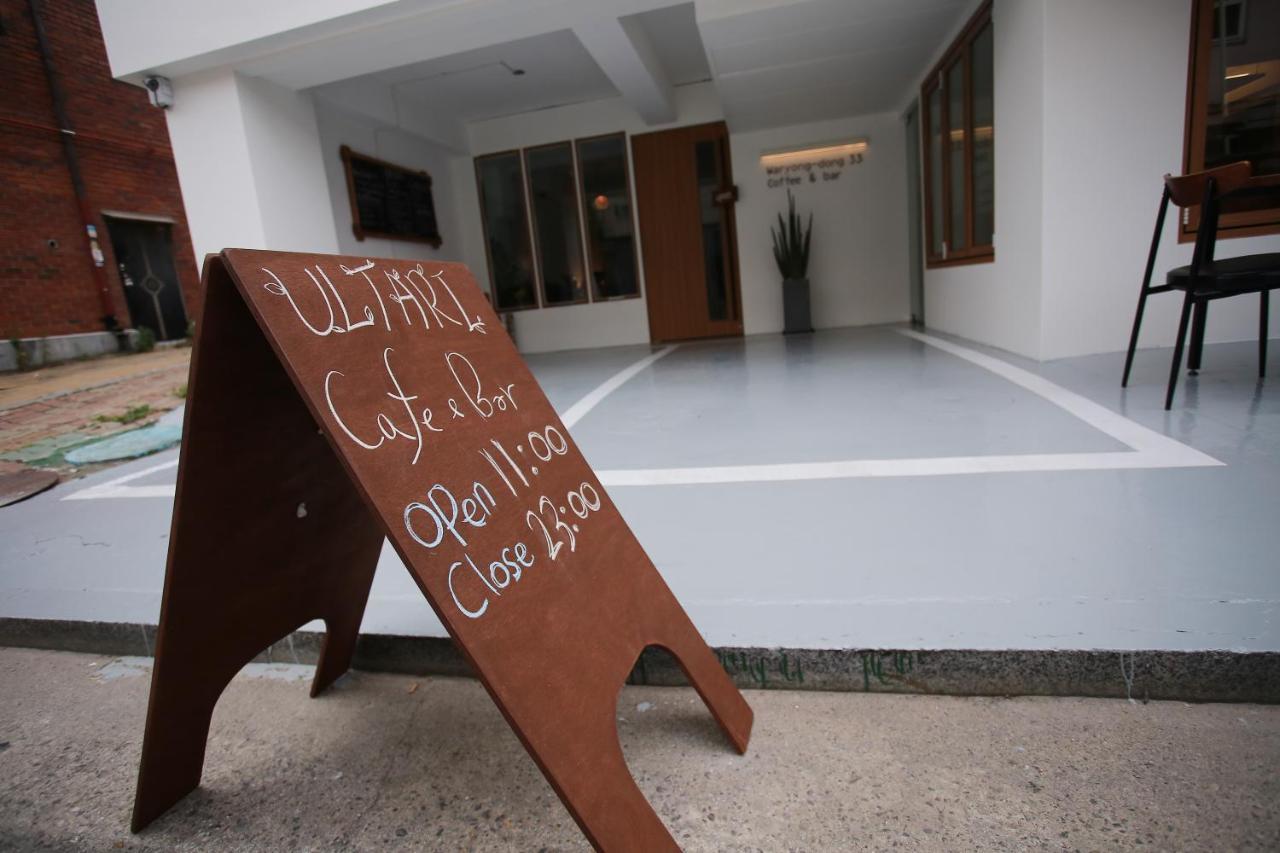 Ultari Hostel Jongno Seoul Exterior photo