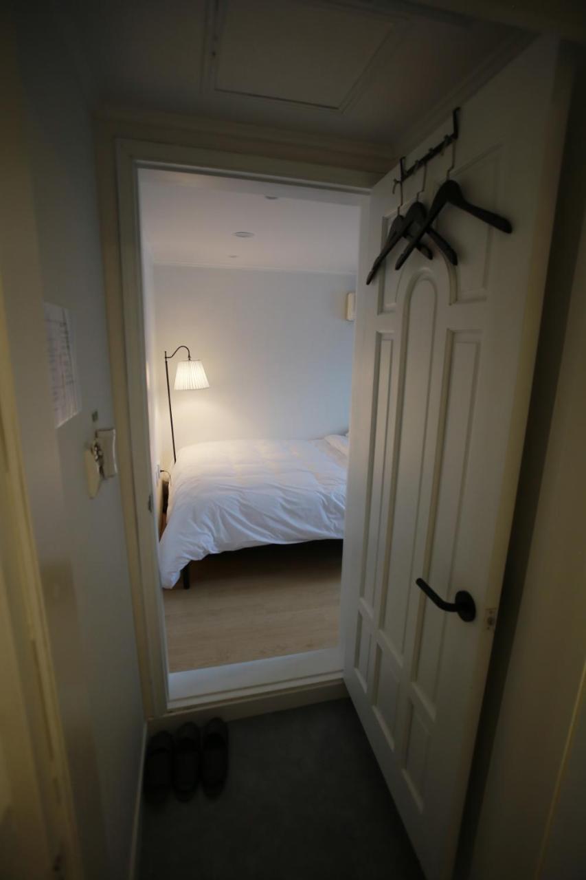 Ultari Hostel Jongno Seoul Exterior photo